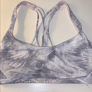 Lululemon “Free to Be” bra